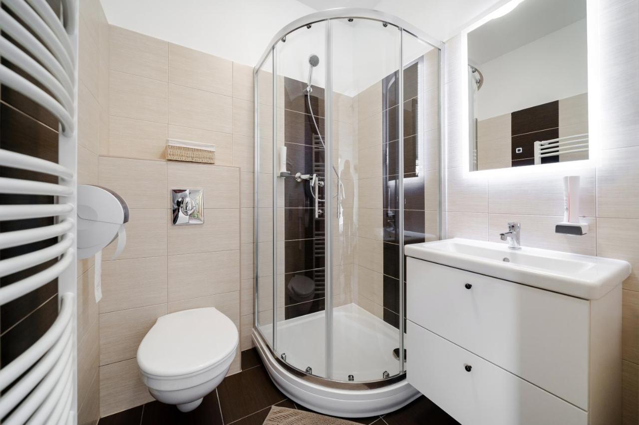 Hotel Pipacs Panir & Grill Garden Vendeghaz Győrújbarát Zewnętrze zdjęcie