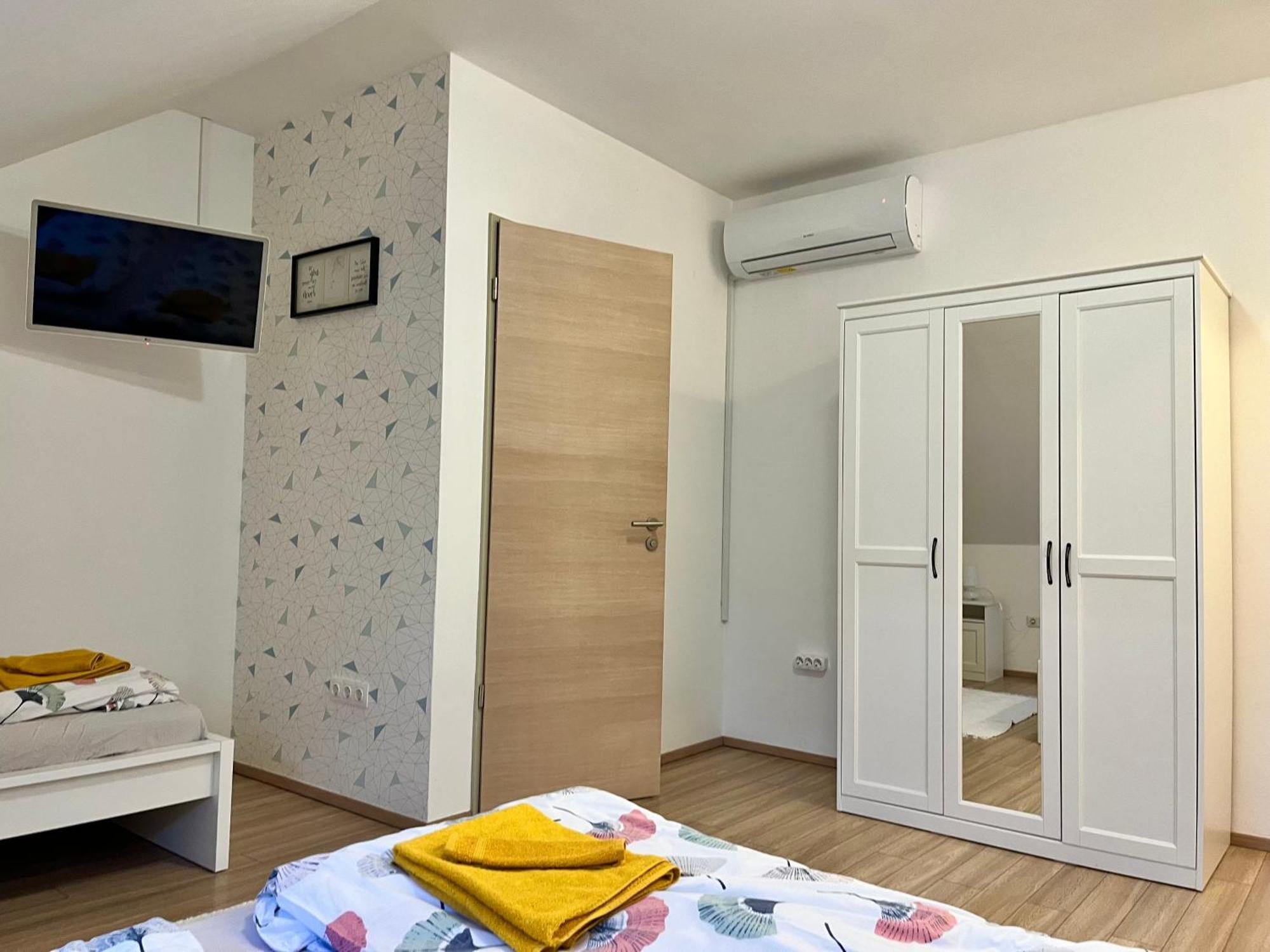 Hotel Pipacs Panir & Grill Garden Vendeghaz Győrújbarát Zewnętrze zdjęcie